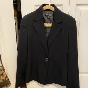 One button designer blazer